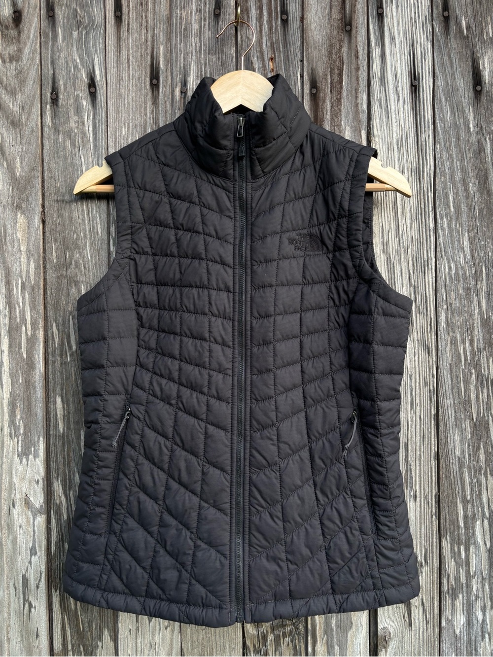 The North Face Thermoball Eco insulated puffer vest charcoal gray size small